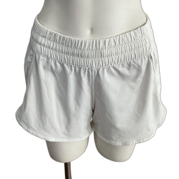 Lululemon Tracker Low Rise Lined Elastic Waist Short Shorts White 8 - Picture 5 of 13
